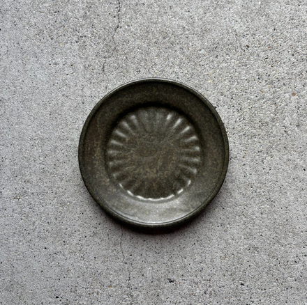 Hiromatsu Hirotaka Mountain Plate Round S olive