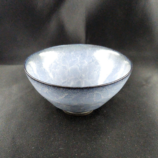 Ice-Crackle Rice Bowl, Medium — Jellyfish Lilac. Handmade Kyoto ware from Japan.